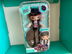 Na! Na! Na! Surprise 2-in-1 Pom Doll'Maxwell Dane'